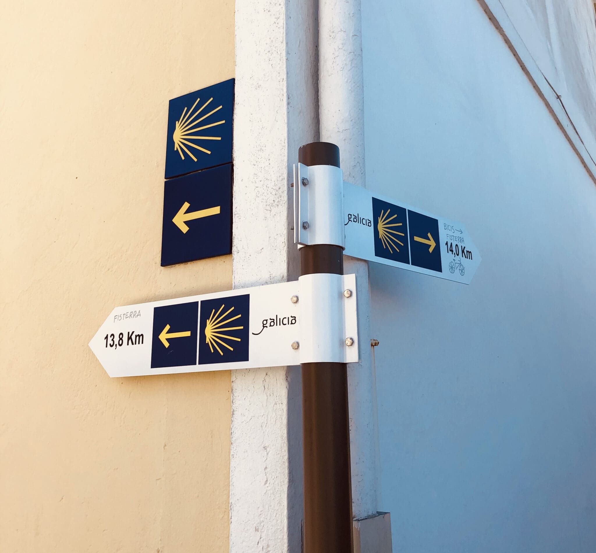 Cee Signpost